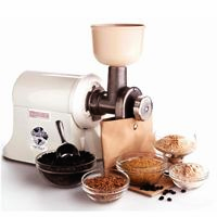 Champion Juicer 2000+ +Młyn Ziaren Zbóż